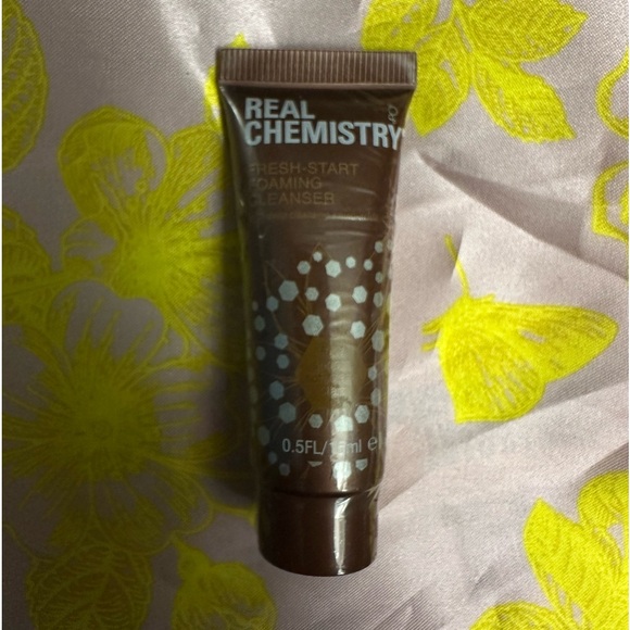 Real Chemistry Foaming Cleanser - Picture 3 of 3